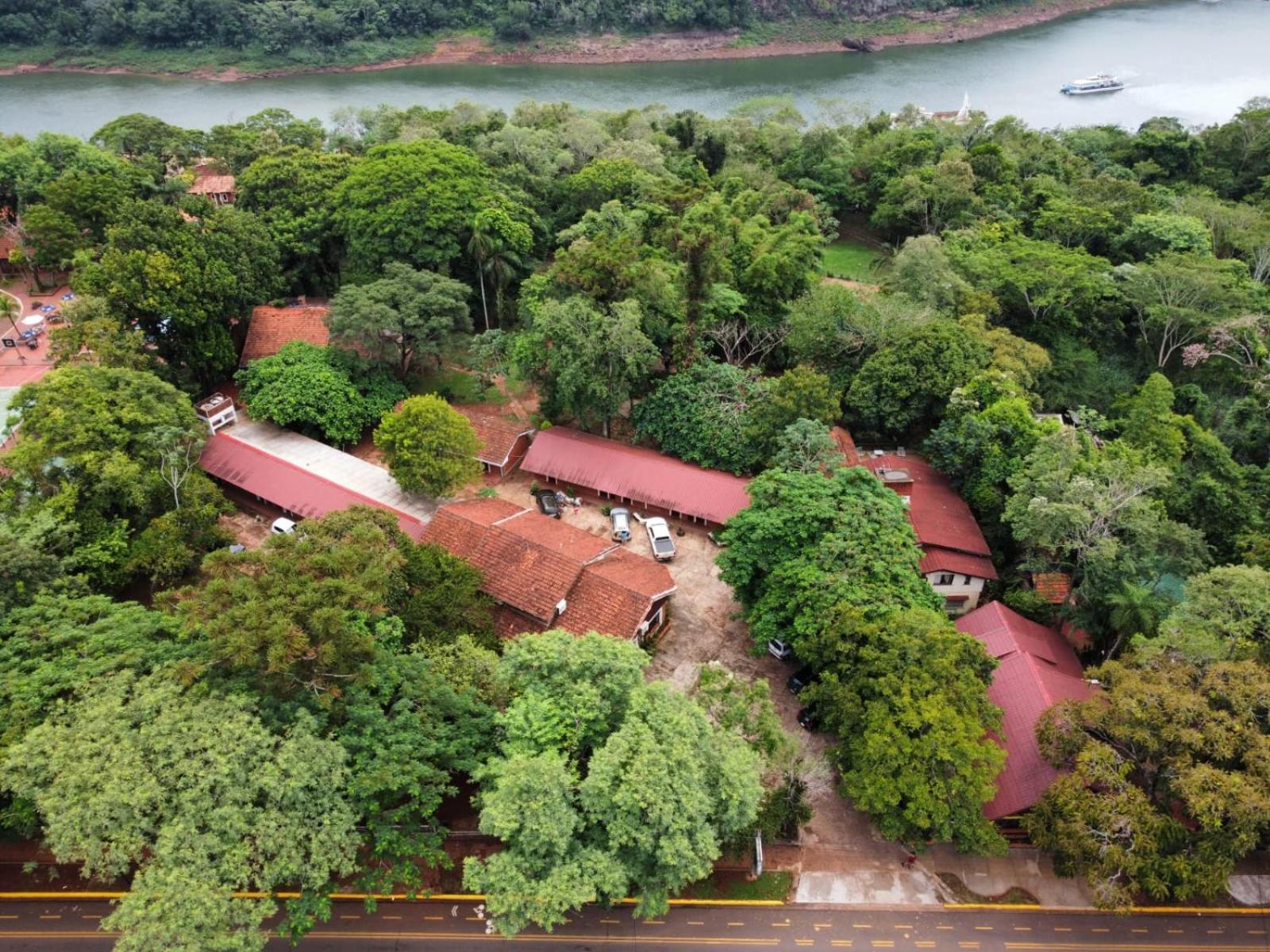 Hosteria La Cabana Puerto Iguazu Exterior photo